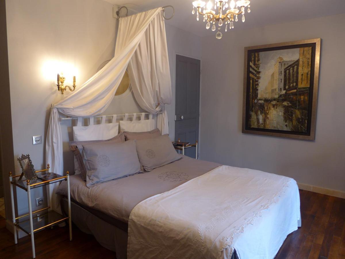 Le Piano Hotel Biesles Екстериор снимка