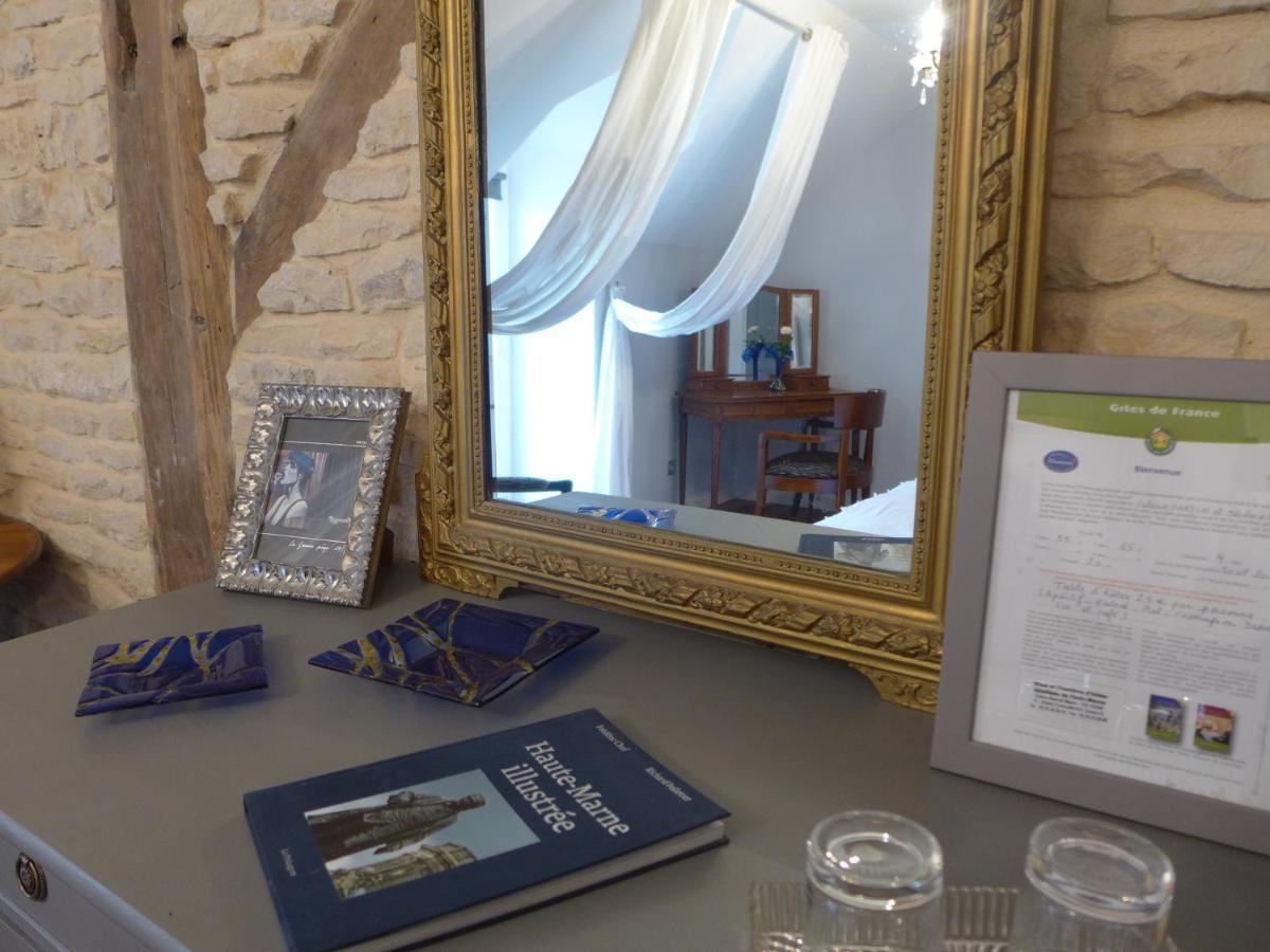 Le Piano Hotel Biesles Екстериор снимка